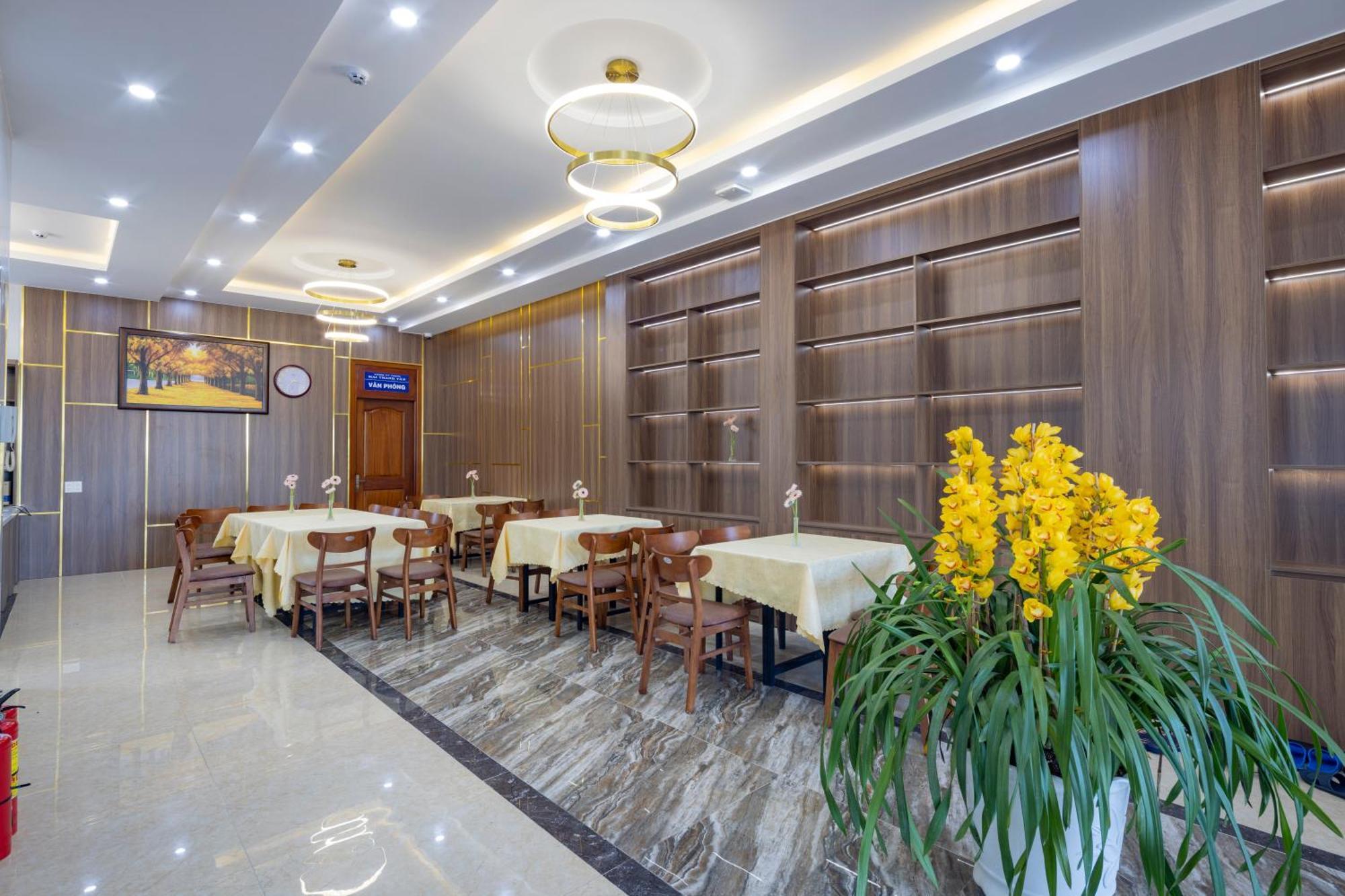Romance Hotel Dalat Buitenkant foto
