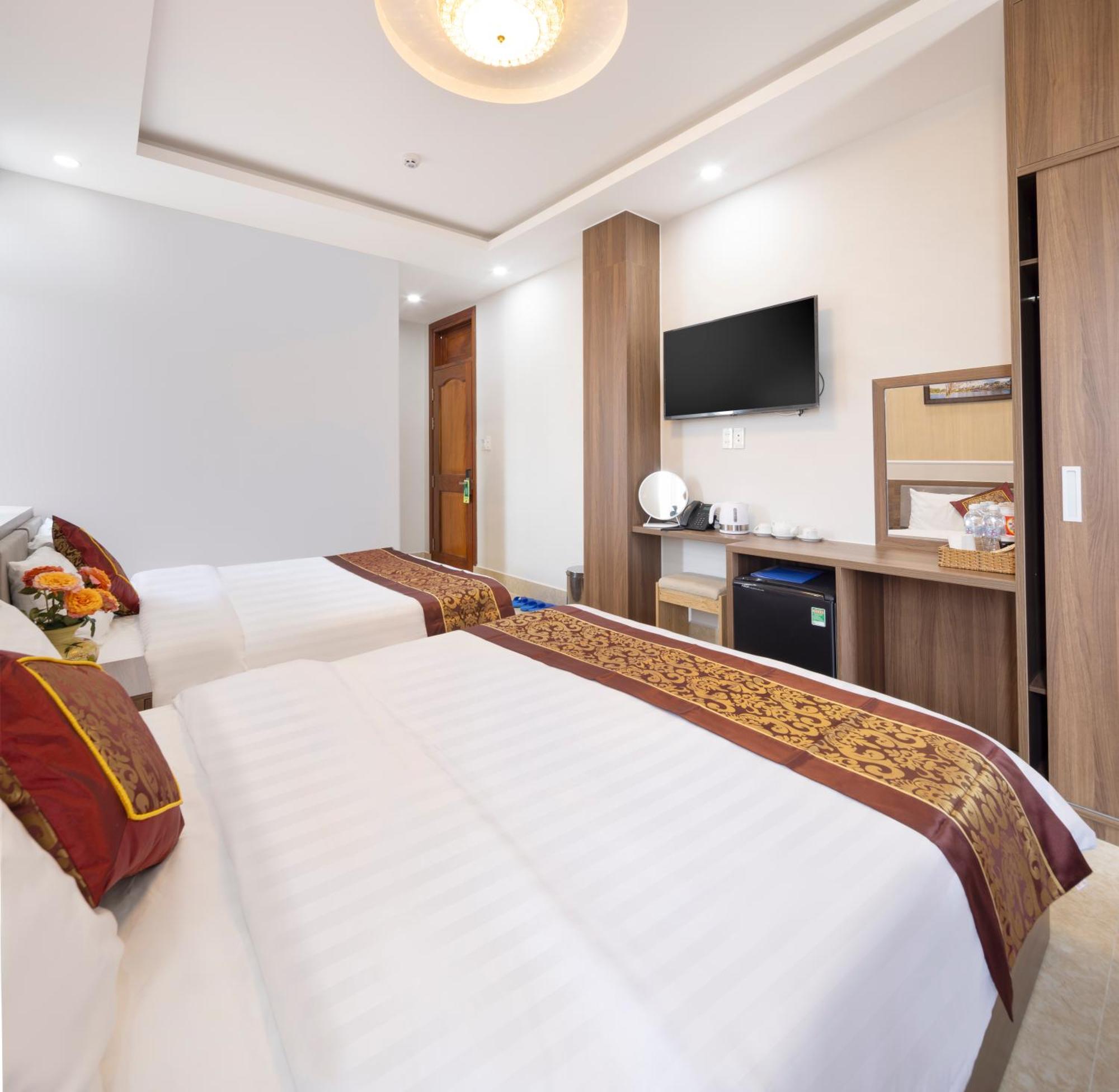 Romance Hotel Dalat Buitenkant foto